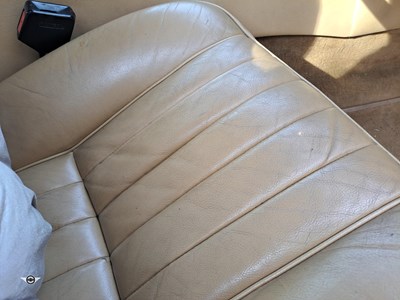 Lot 596 - 1982 DAIMLER 4.2 SOVEREIGN AUTO