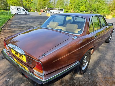 Lot 596 - 1982 DAIMLER 4.2 SOVEREIGN AUTO