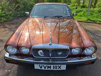 Lot 596 - 1982 DAIMLER 4.2 SOVEREIGN AUTO