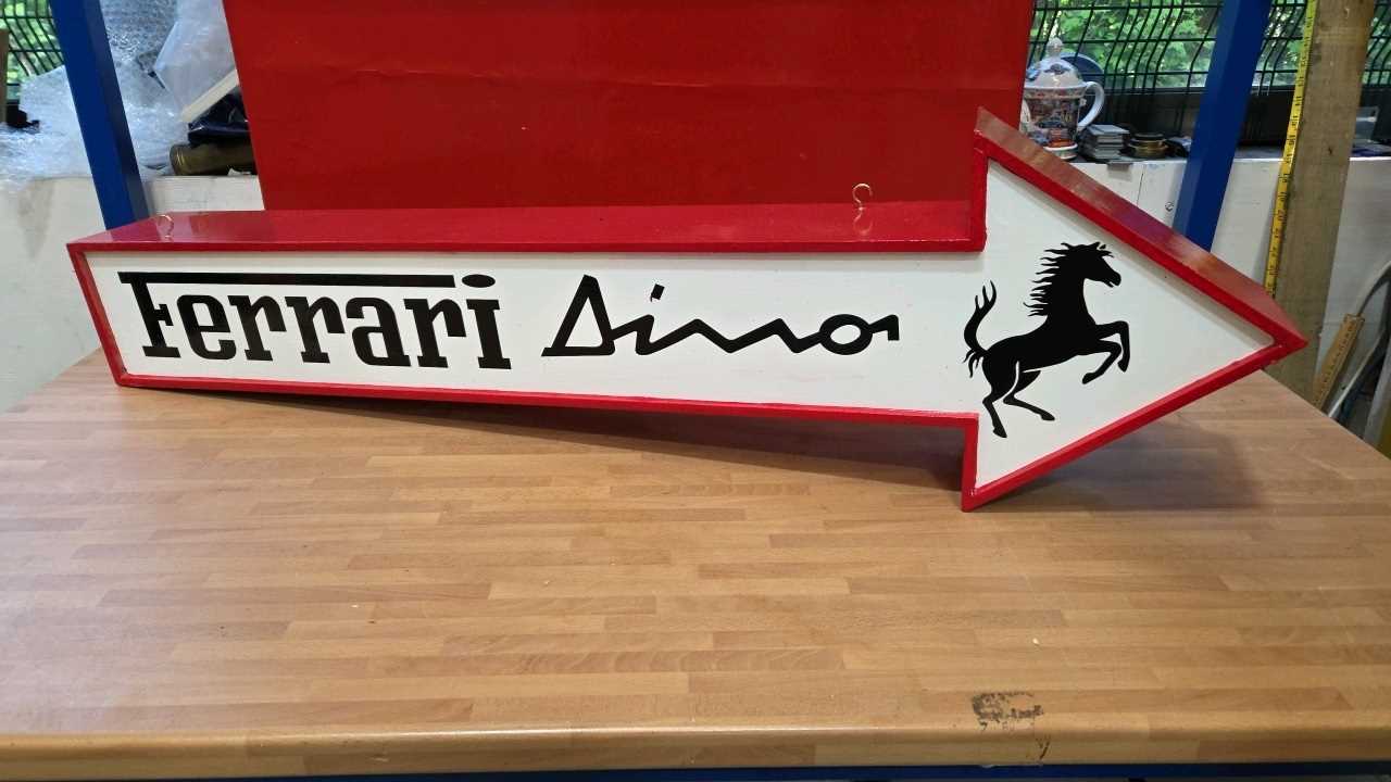 Lot 369 - WOODEN HAND MADE FERRARI DINO ARROW 48" LONG