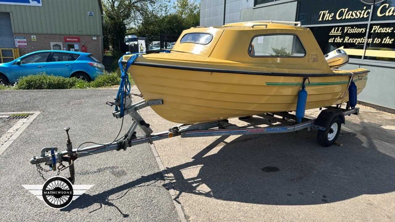 Lot 543 - BOAT AND TRAILER