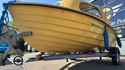 Lot 543 - BOAT AND TRAILER