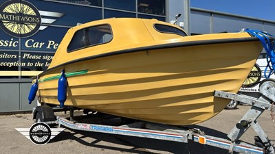 Lot 543 - BOAT AND TRAILER
