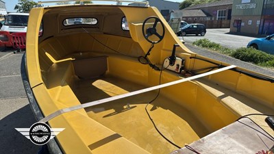 Lot 543 - BOAT AND TRAILER