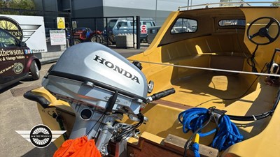 Lot 543 - BOAT AND TRAILER