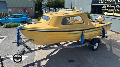 Lot 543 - BOAT AND TRAILER