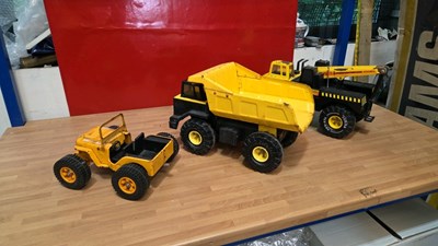 Lot 715 - 3 X TONKA TOYS JEEP, TRUCK & BREAKDOWN TRUCK