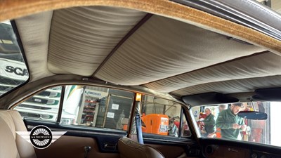 Lot 170 - 1971 DAIMLER 2.8 SOVEREIGN