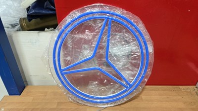 Lot 225 - MERCEDES NEON SIGN 12" DIA