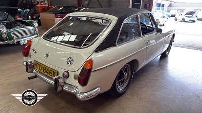 Lot 150 - 1972 MG B GT
