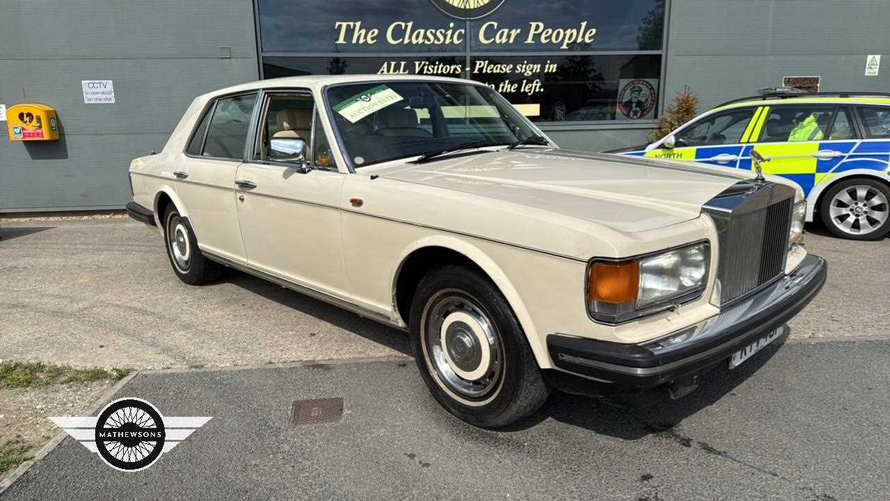 Lot 20 - 1982 ROLLS ROYCE