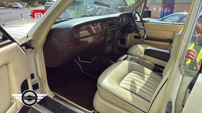 Lot 20 - 1982 ROLLS ROYCE