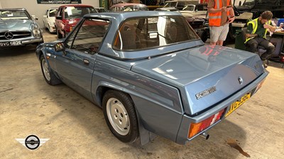 Lot 24 - 1986 RELIANT SCIMITAR SS1