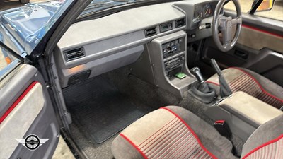 Lot 24 - 1986 RELIANT SCIMITAR SS1