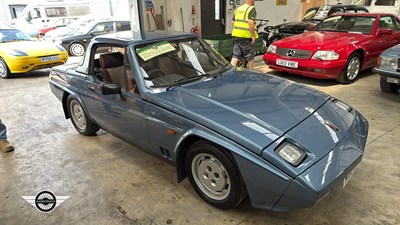 Lot 24 - 1986 RELIANT SCIMITAR SS1