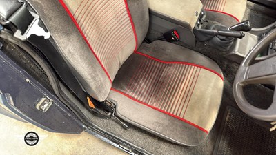 Lot 24 - 1986 RELIANT SCIMITAR SS1