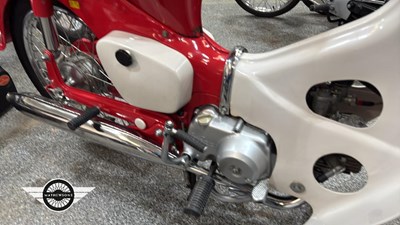 Lot 32 - 2x HONDA C50S