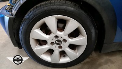Lot 212 - 2006 MINI COOPER