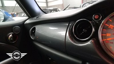 Lot 212 - 2006 MINI COOPER