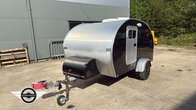 Lot 252 - 2018 TEARDROP CARAVAN