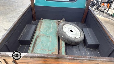 Lot 260 - 1968 MORRIS MINOR 1000