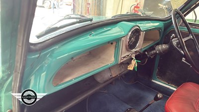 Lot 260 - 1968 MORRIS MINOR 1000