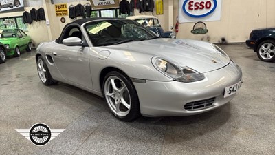 Lot 86 - 1998 PORSCHE BOXSTER