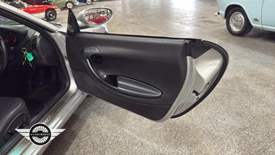 Lot 86 - 1998 PORSCHE BOXSTER