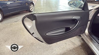 Lot 86 - 1998 PORSCHE BOXSTER