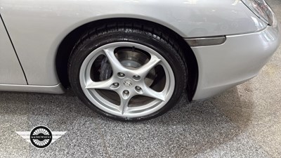 Lot 86 - 1998 PORSCHE BOXSTER