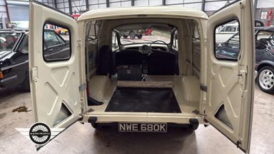 Lot 88 - 1972 MORRIS 6 CWT VAN