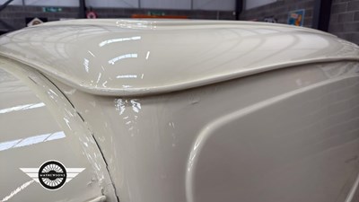 Lot 88 - 1972 MORRIS 6 CWT VAN