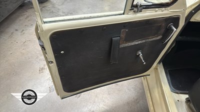 Lot 88 - 1972 MORRIS 6 CWT VAN