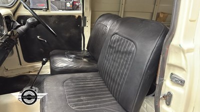 Lot 88 - 1972 MORRIS 6 CWT VAN