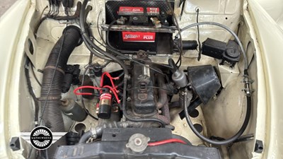 Lot 88 - 1972 MORRIS 6 CWT VAN