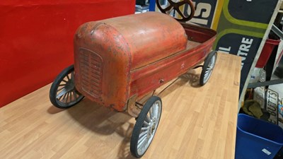 Lot 287 - TRI-ANG RED PEDAL CAR
