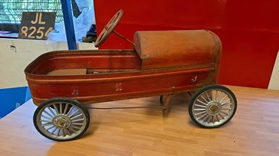 Lot 287 - TRI-ANG RED PEDAL CAR