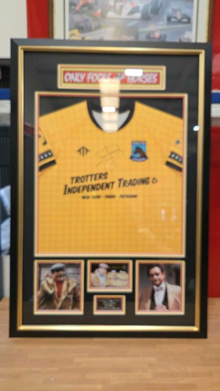 Lot 219 - FRAMED FOOTBALL SHIRT SIGNED BY DAVID JASON