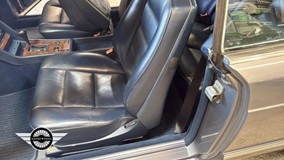 Lot 390 - 1989 MERCEDES 420 SEC AUTO