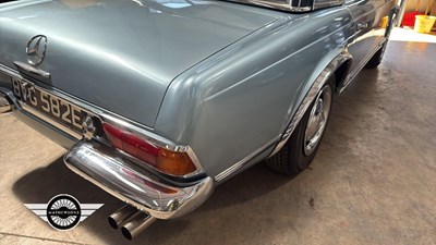 Lot 404 - 1967 MERCEDES 250 SL
