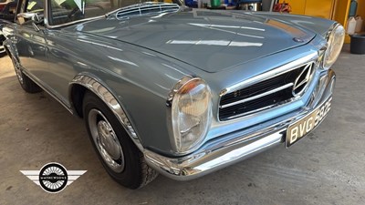 Lot 404 - 1967 MERCEDES 250 SL