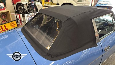 Lot 138 - 1972 TRIUMPH STAG