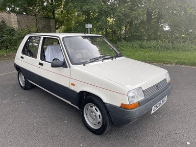 Lot 40 - 1986 RENAULT 5 TL