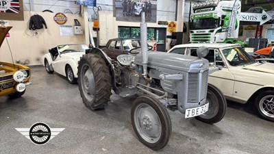Lot 166 - 1952 MASSEY FERGUSON