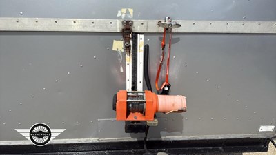 Lot 284 - 4 WHEELED MOTORSPORT BOX TRAILER