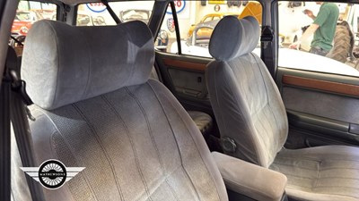 Lot 286 - 1985 FORD GRANADA GHIA X AUTO