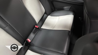 Lot 296 - 2005 MERCEDES C180 KOMPRESSOR SE AUTO
