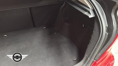 Lot 296 - 2005 MERCEDES C180 KOMPRESSOR SE AUTO
