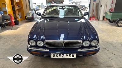Lot 299 - 2002 JAGUAR XJ8 3.2