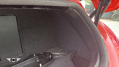 Lot 303 - 2004 VOLKSWAGEN BEETLE CABRIOLET